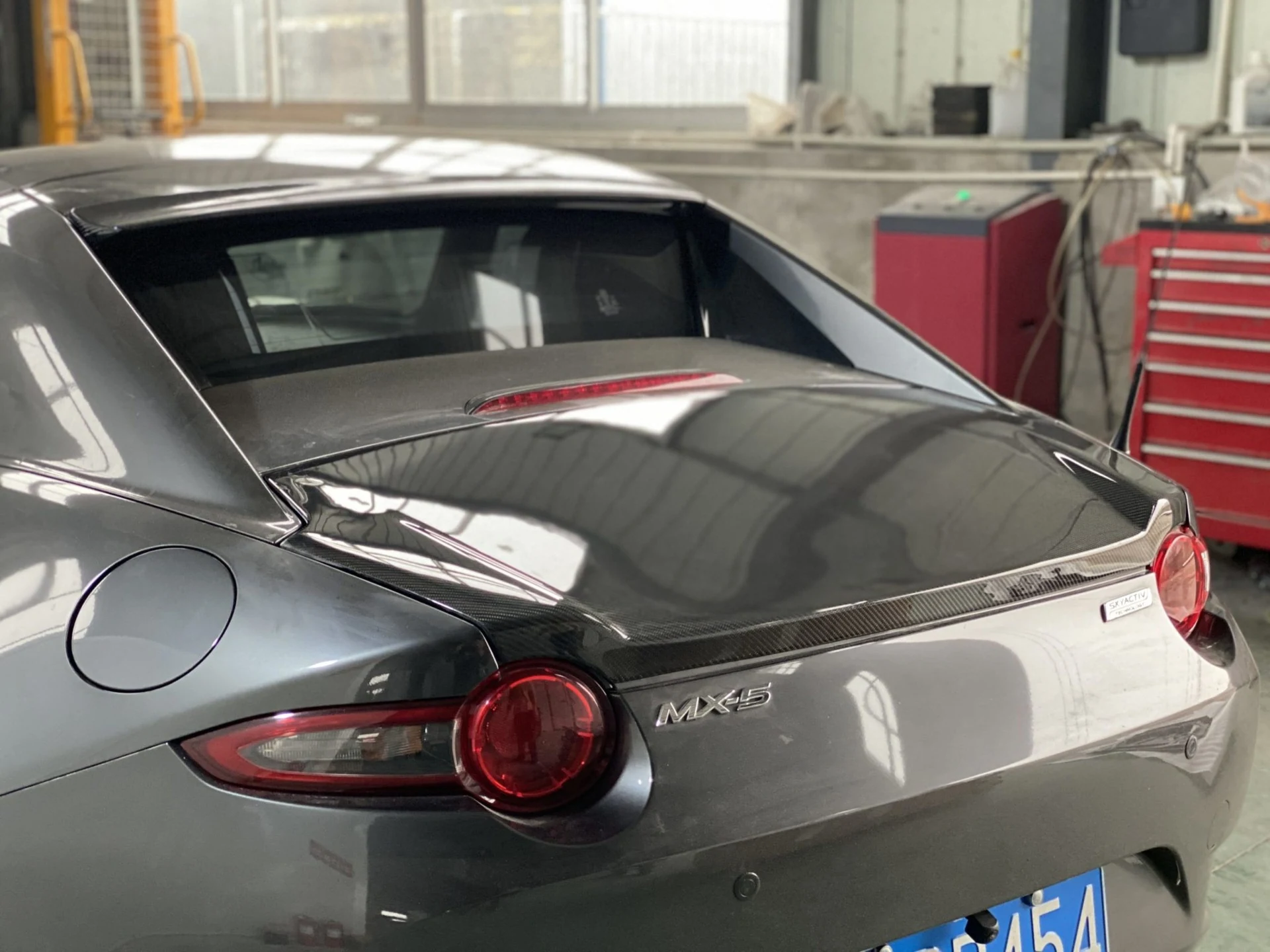 Mazda MX-5 ND RF Recessed Boot Lid - supplier product photograph