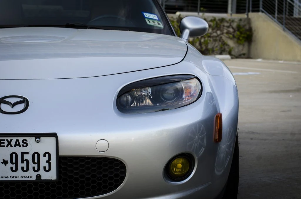 Mazda MX-5 NC1 Headlight Eyelids - 001