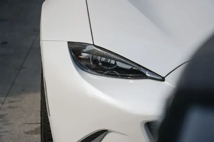 Mazda MX-5 ND Carbon Headlight Eyelids - 001