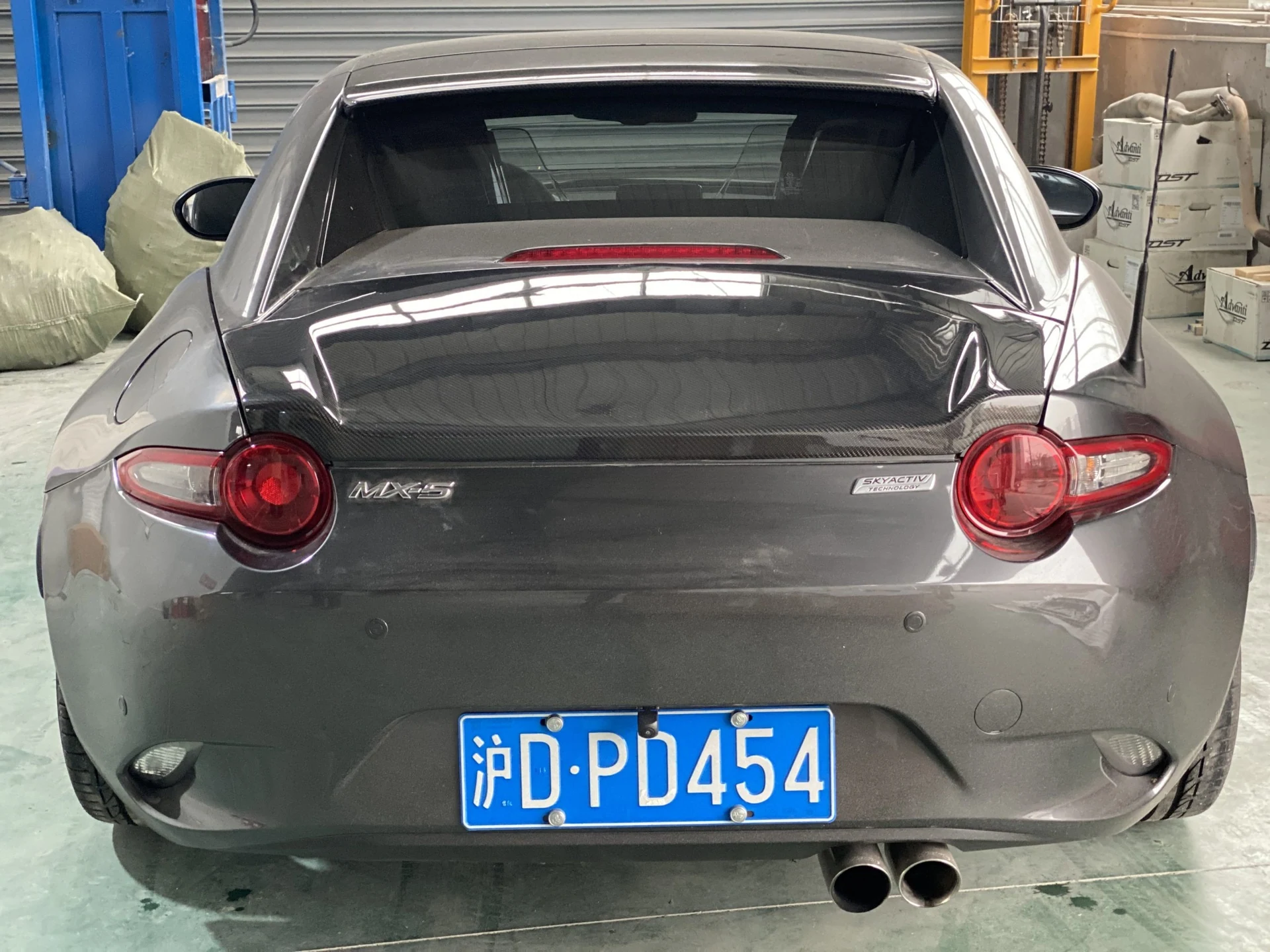 Mazda MX-5 ND RF Recessed Boot Lid - supplier product photograph